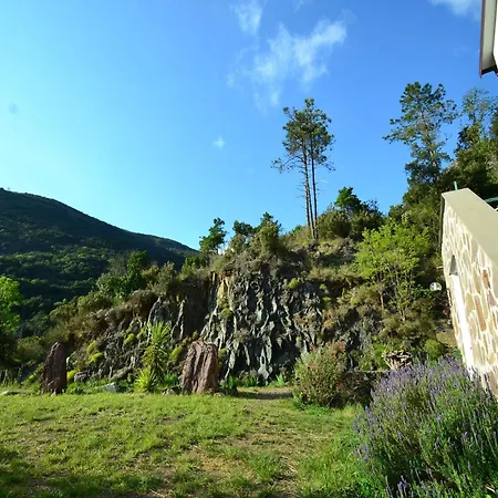 Hillside Retreat Near 5 Terre بيت للعطل *