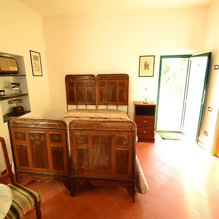 بيت للعطل Hillside Retreat Near 5 Terre Casta