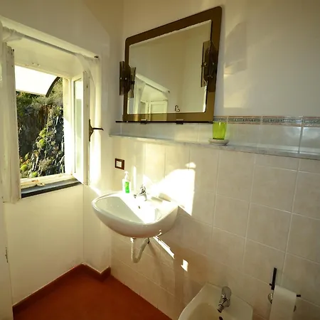 Vakantiehuis Hillside Retreat Near 5 Terre *