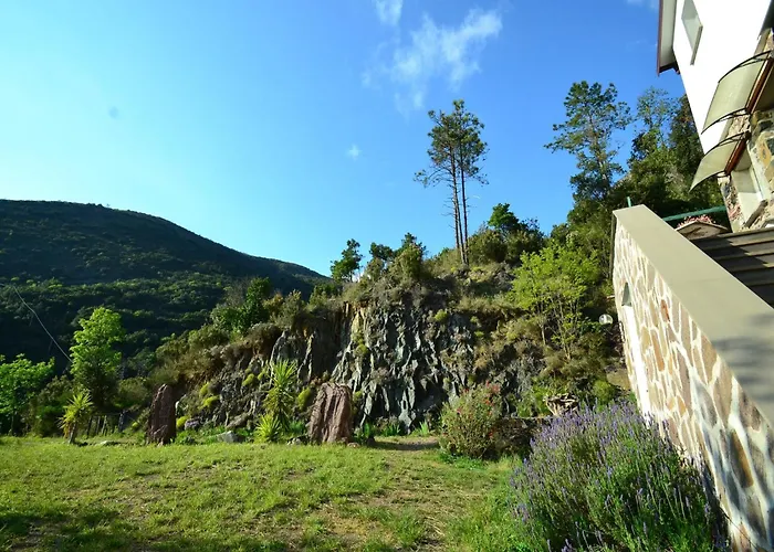 Hillside Retreat Near 5 Terre Сasa de vacaciones *